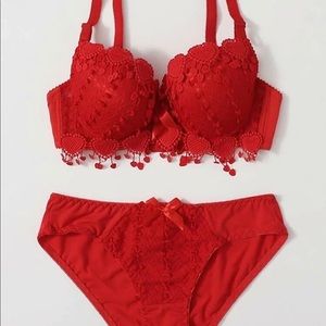 BUNDLE of 4 items  - 2 bra/ panty sets/ 34B